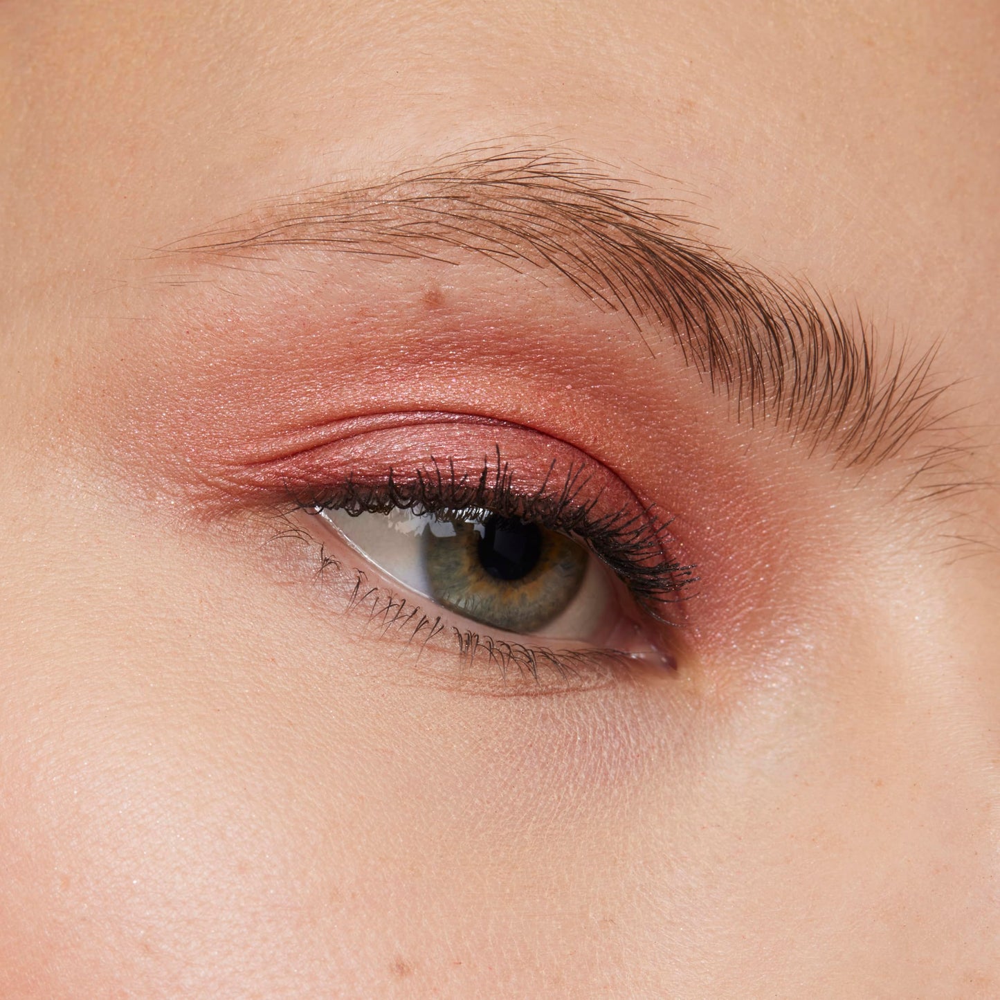 L'Oreal Paris Makeup Le Shadow Stick Eyeshadow, Blendable, Smudge-Resistant, Cream Eyeshadow, Cloudy Rose, 0.05 Oz